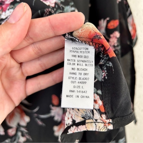 🦋 She + Sky Black Floral Cold Shoulder Tie Sleeve Flowy Blouse Large - Picture 3 of 6